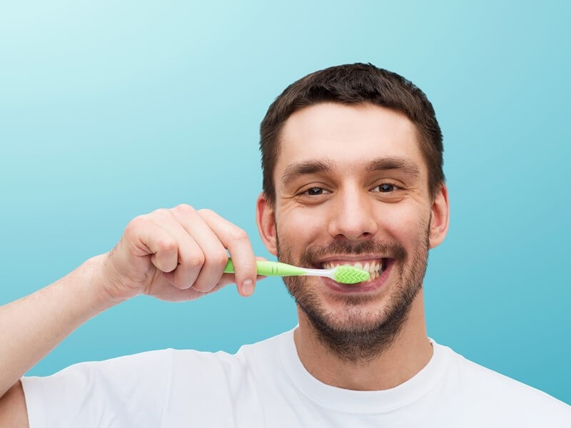 Vệ sinh răng miệng tốt là cách phòng ngừa chảy máu ở chân răng hiệu quả